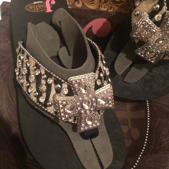 Justin Boots Shoes - NWT “RAND I” Justin Ladies Flip Flops